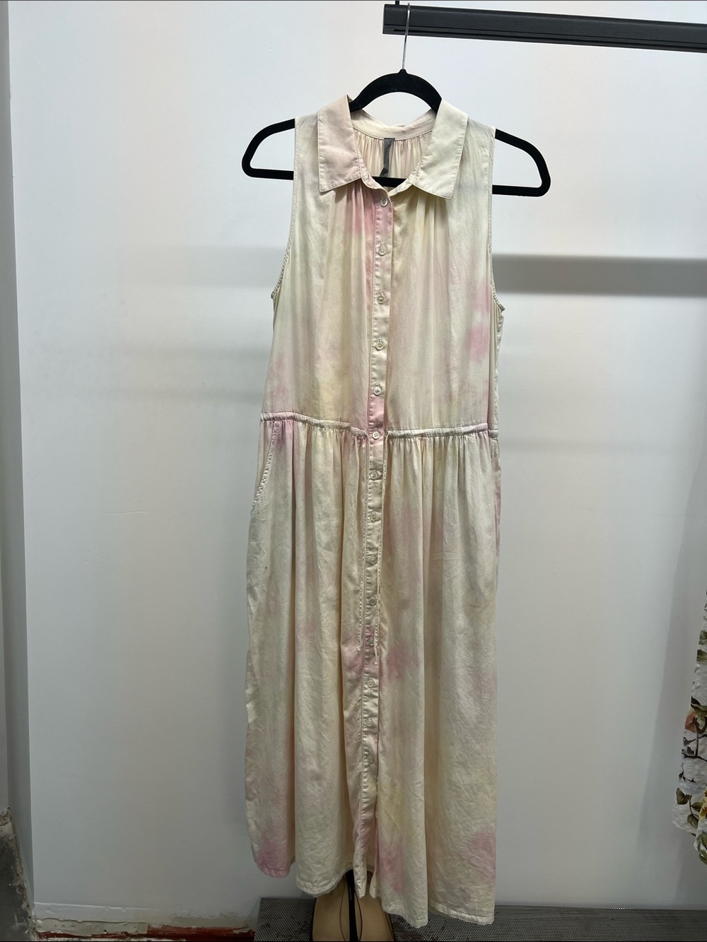 Raquel Allegra Sleeveless Maxi Dress in Cream with Pale Pink Tie Dye Wash